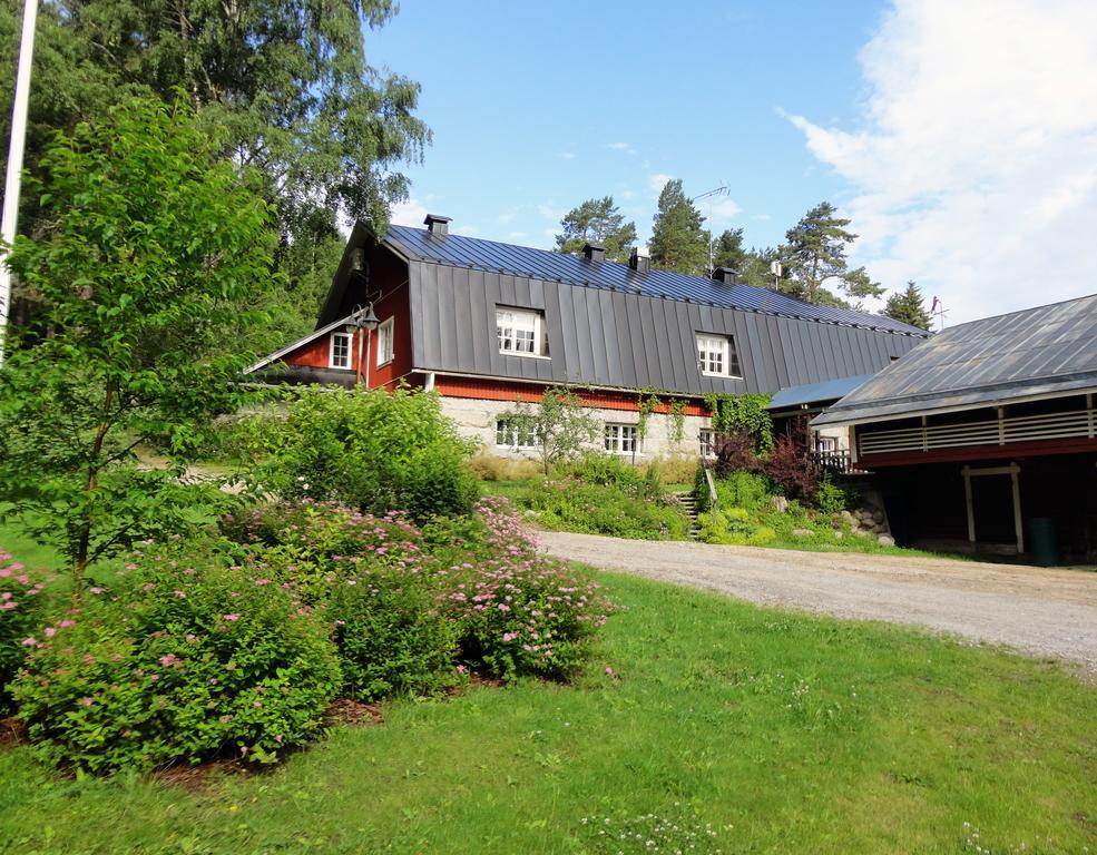 Bed and Breakfast Varjola Holiday Center Laukaa Exterior foto