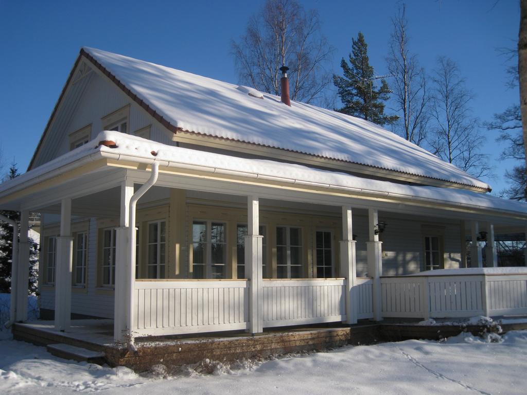 Bed and Breakfast Varjola Holiday Center Laukaa Exterior foto